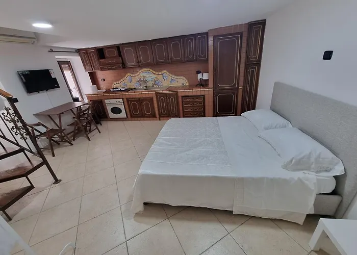 B&b casa (le porte di napoli)